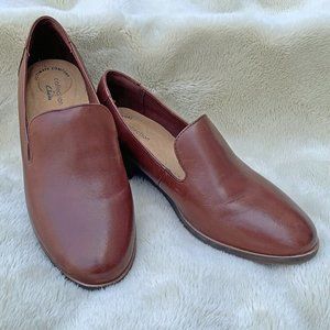 Clarks Trish Driving Style leather comfort Loafers 7-1/2 Wide.